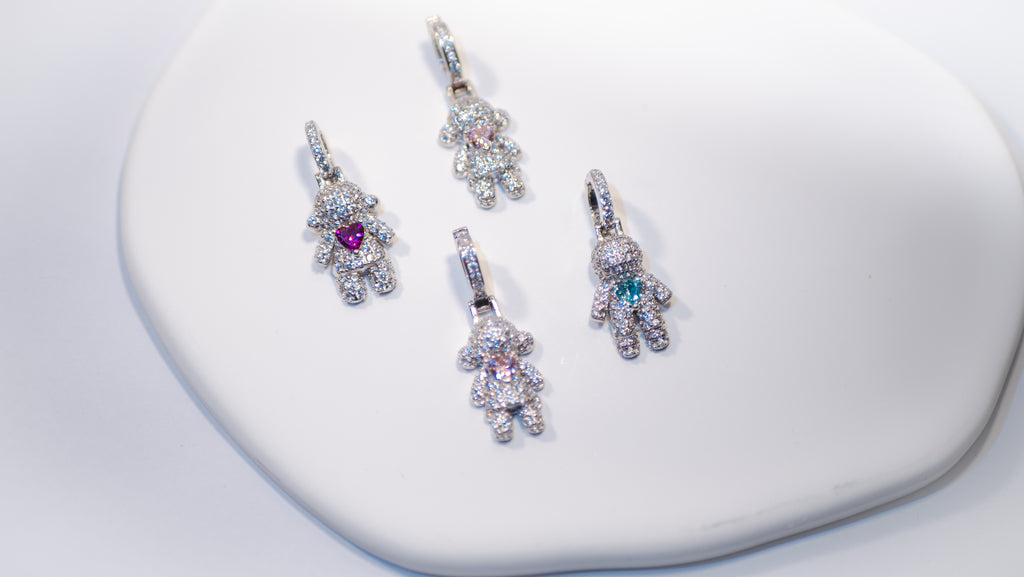 Amour Charm 18 Gold Platted