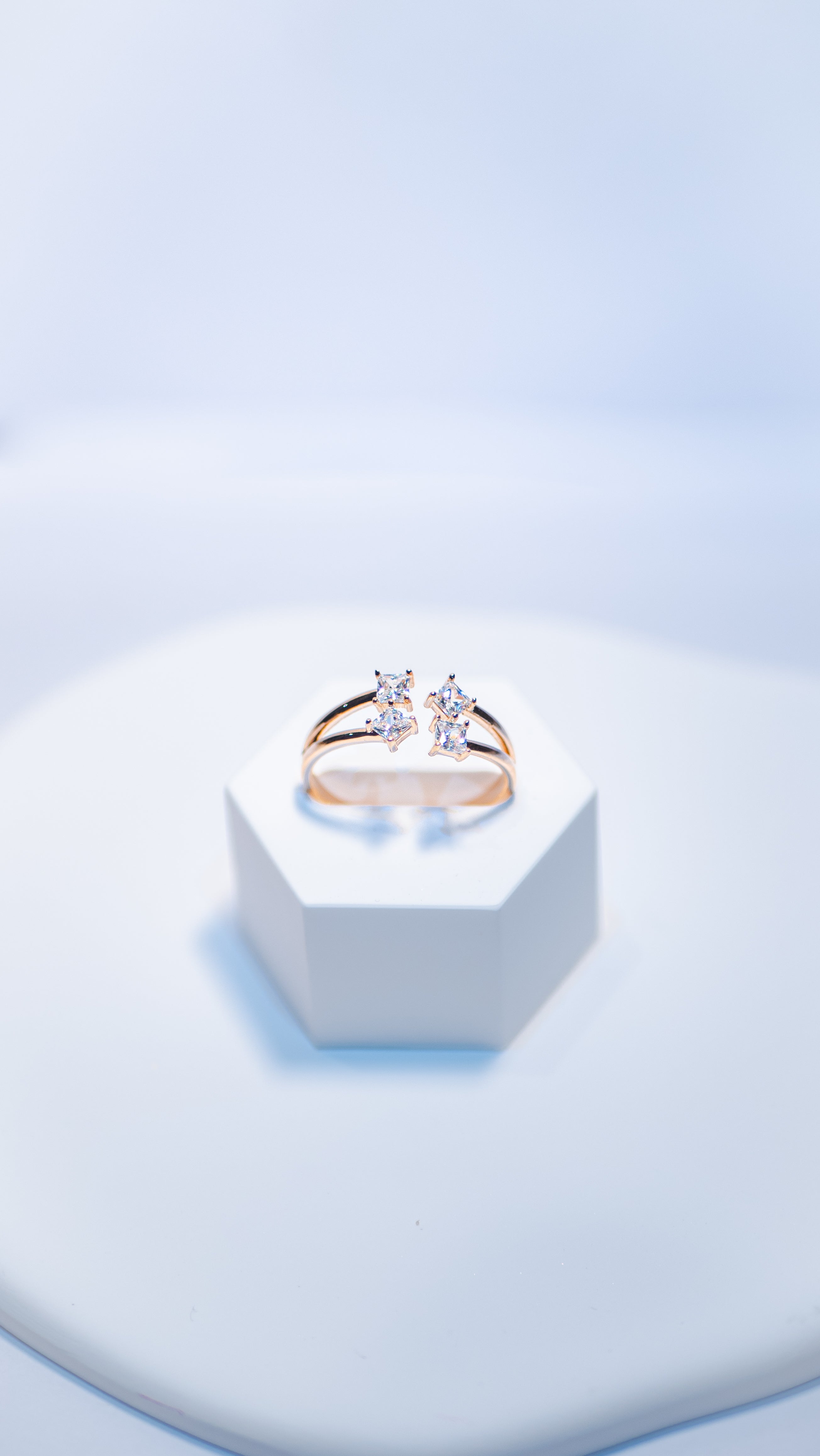 Lustre Adjustable Ring