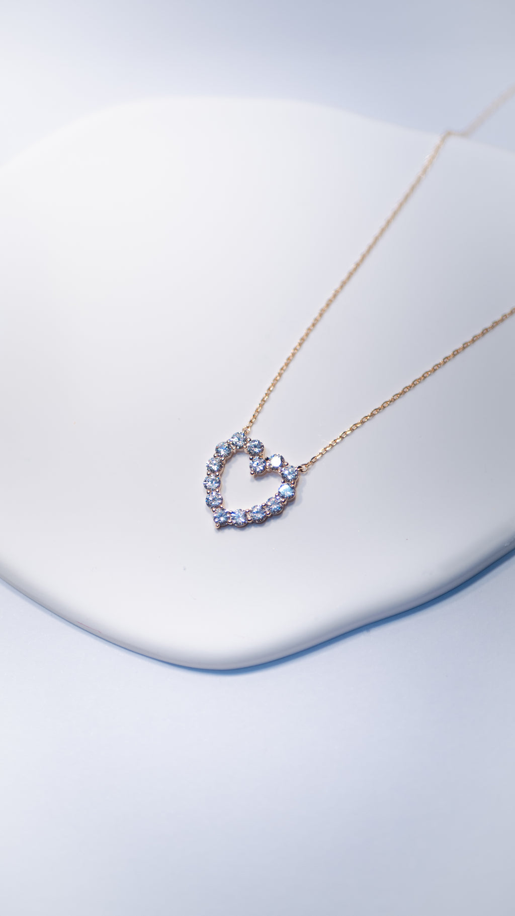 Lumière Heart Necklace