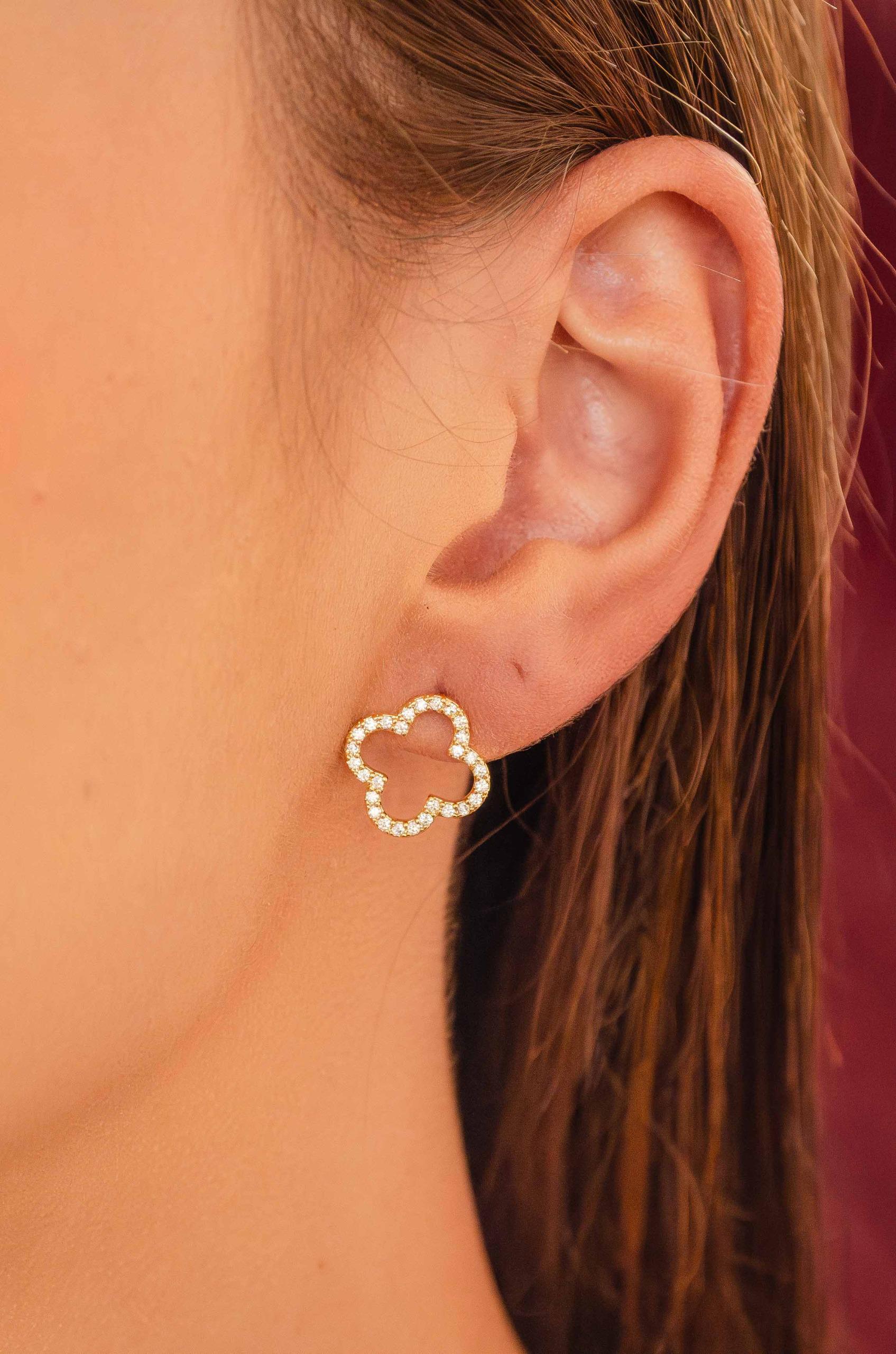 Clover Spark Studs Earrings