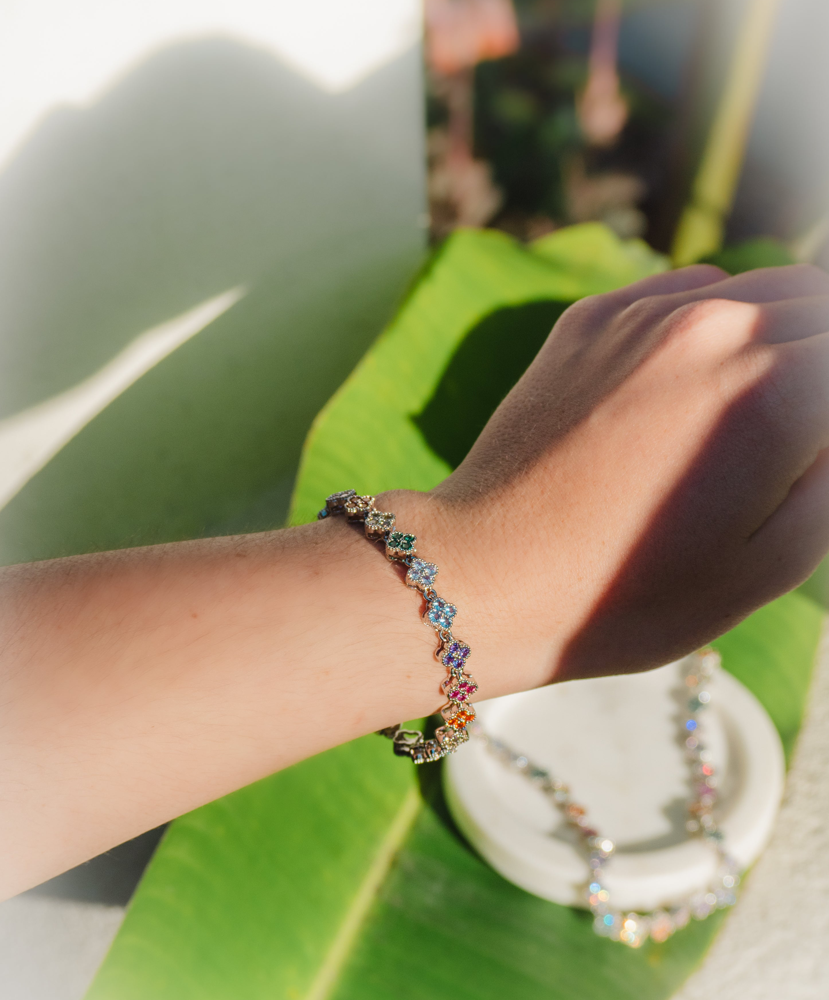 Fleur de Luxe Set                       Necklace & Bracelet