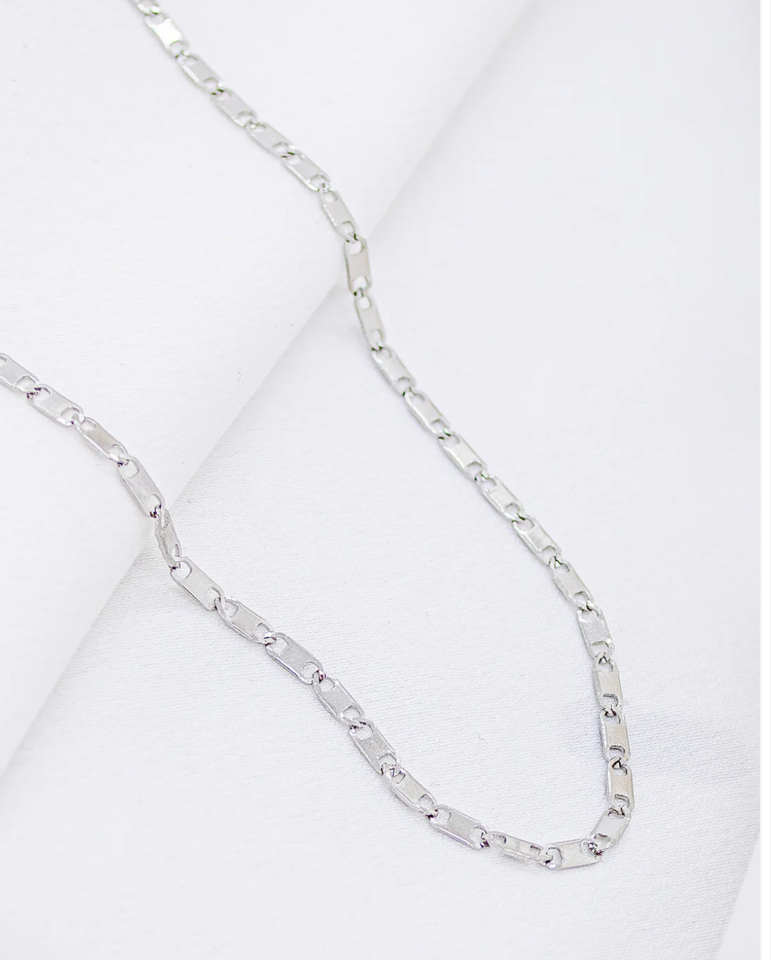 Sleek Link Chain Necklace