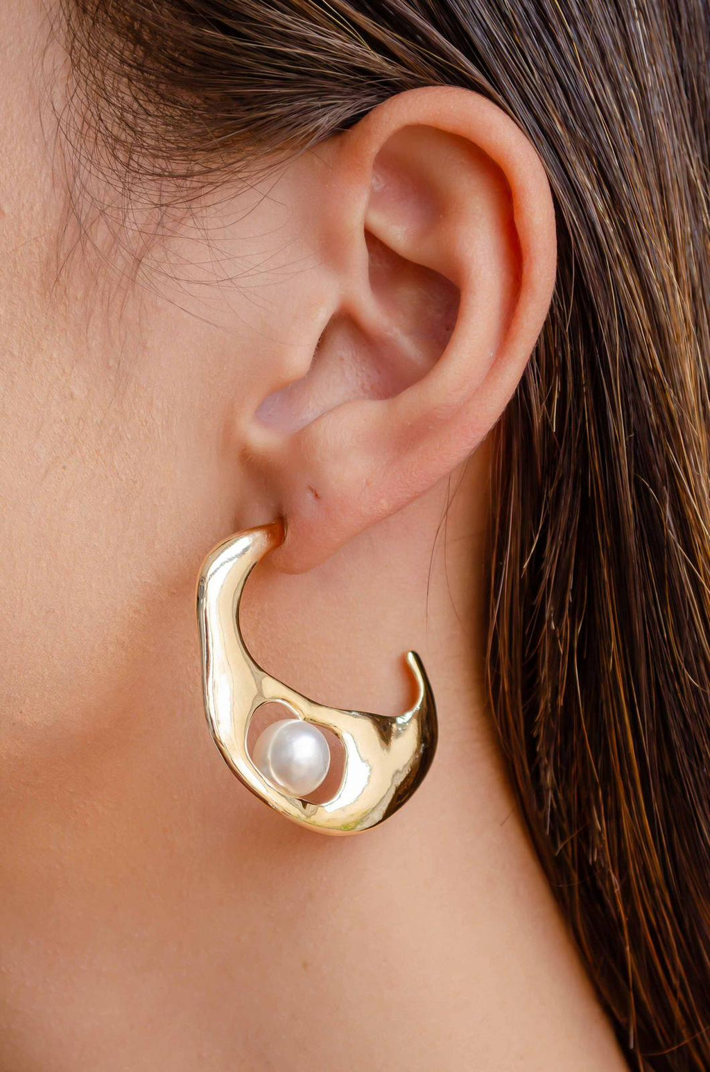 Sculpted Pearl Wave Earrings