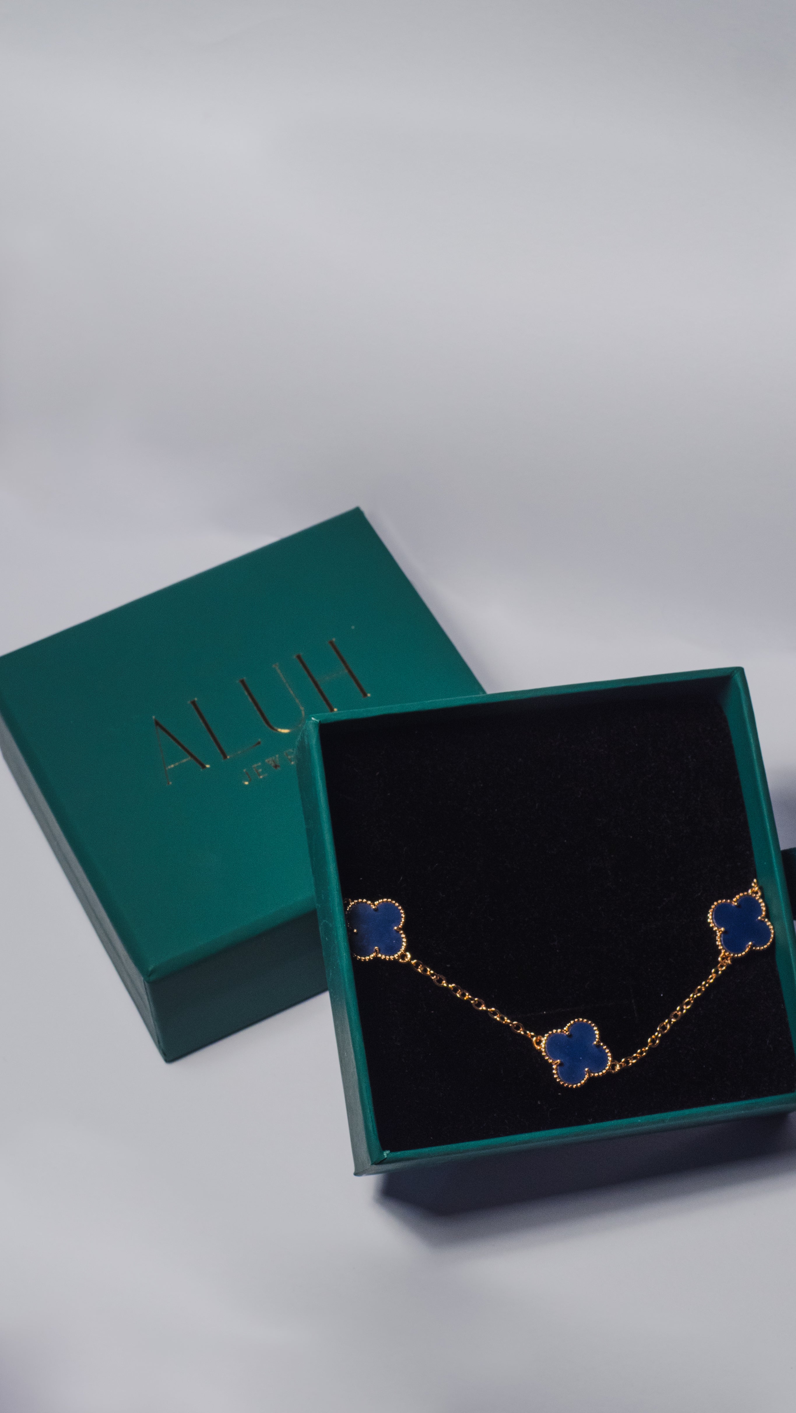 Bleu Clover Bracelet