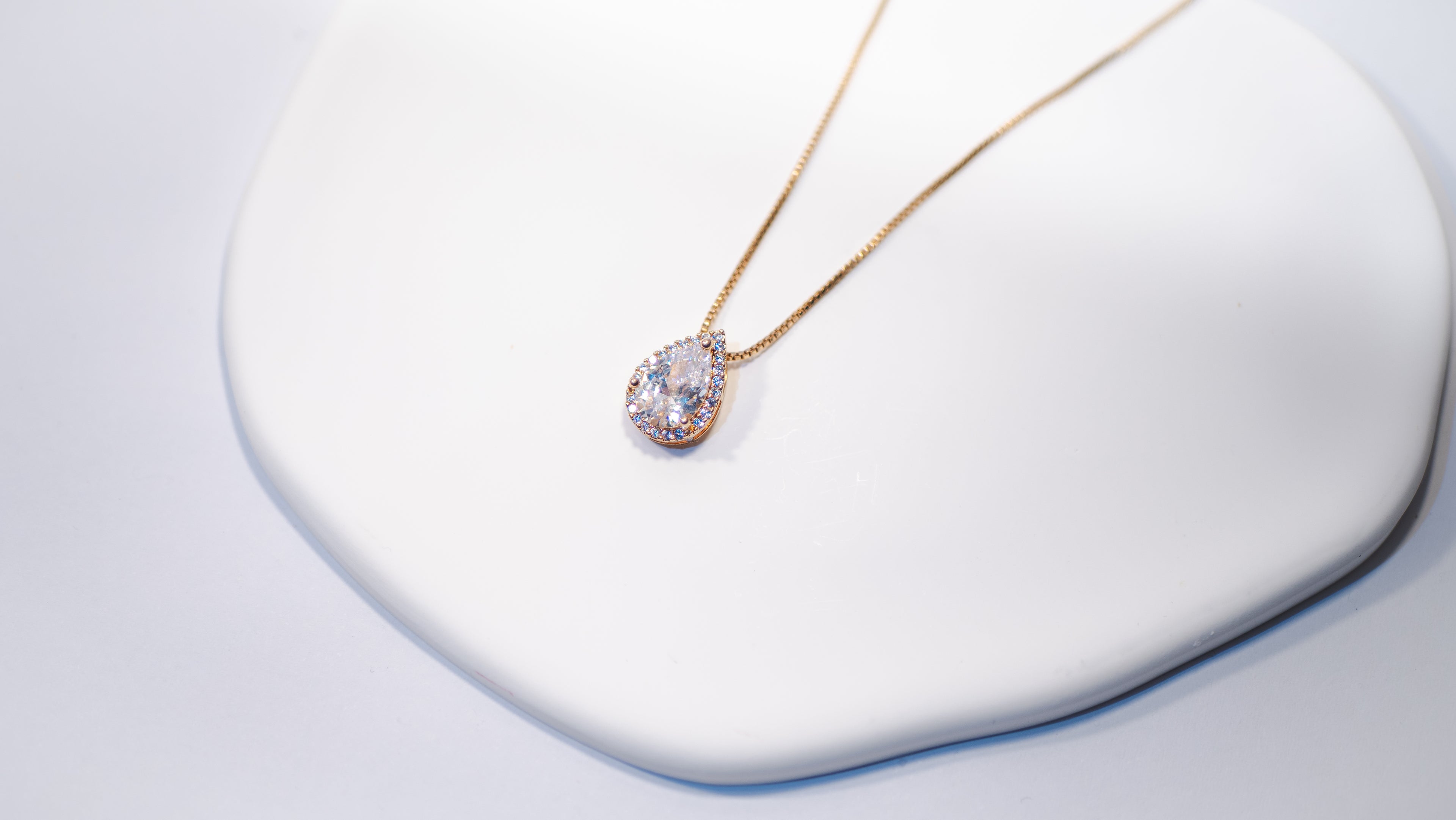 Lustre Teardrop  Necklace