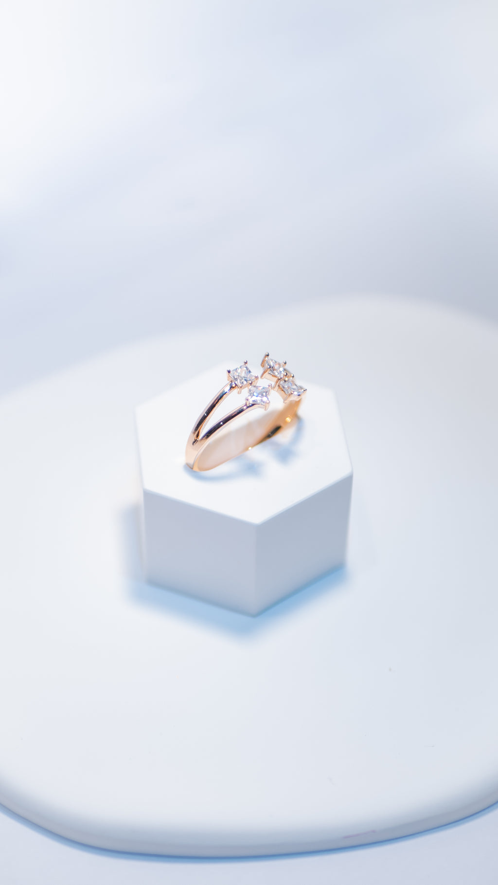 Lustre Adjustable Ring