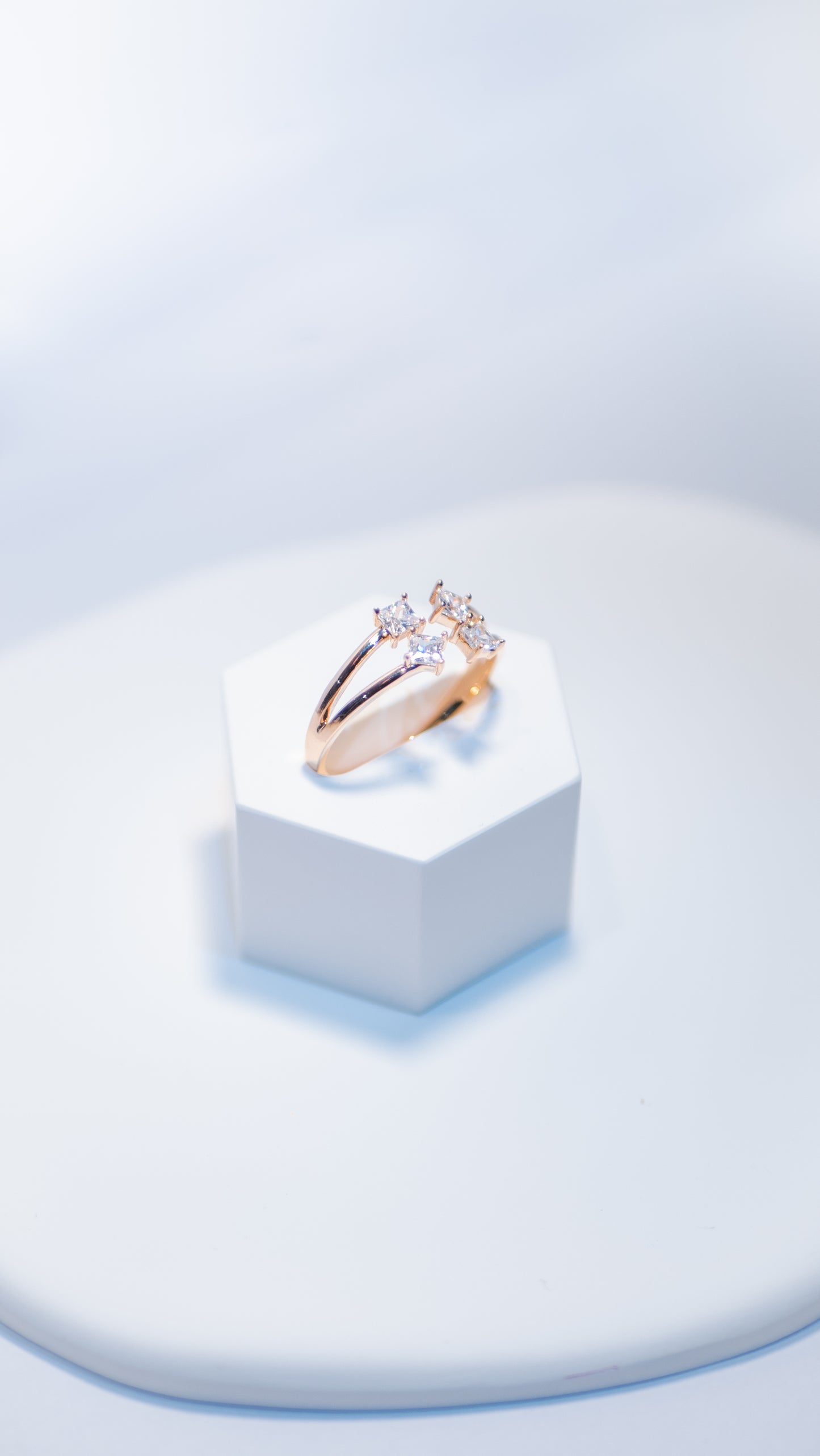 Lustre Adjustable Ring