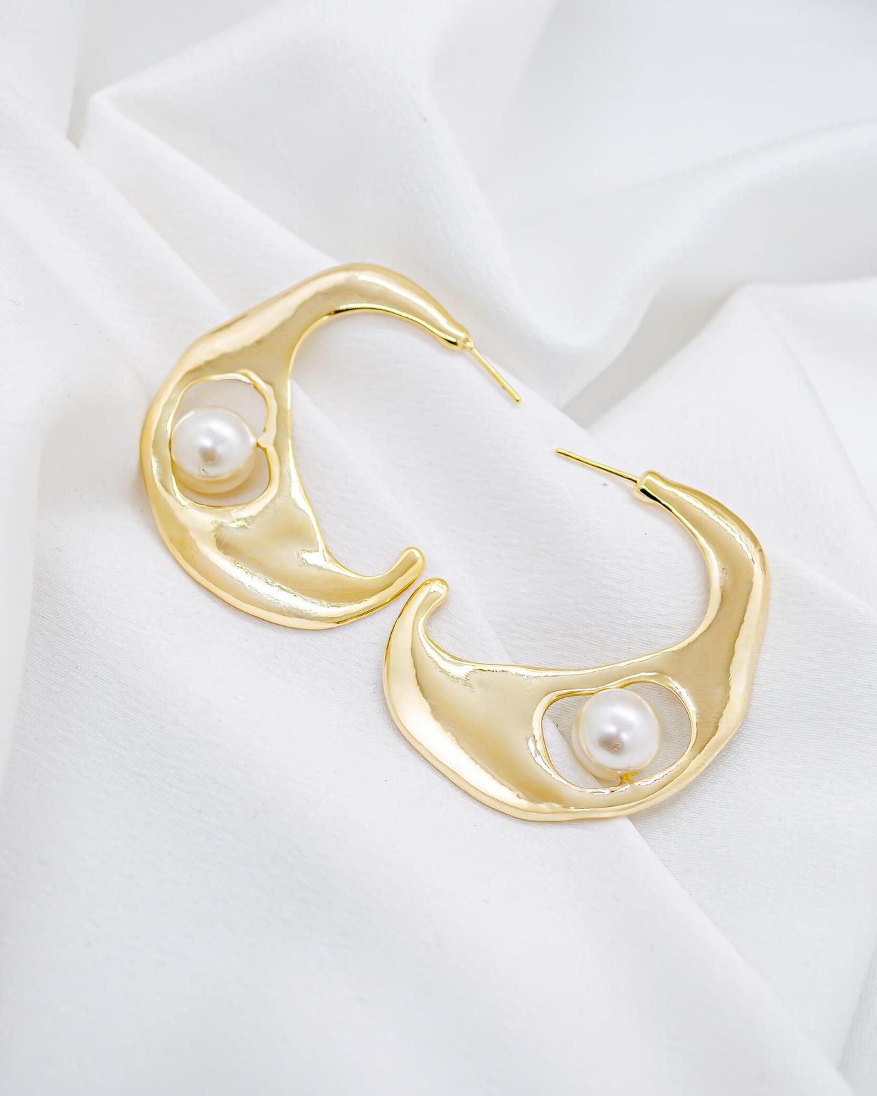 Sculpted Pearl Wave Earrings