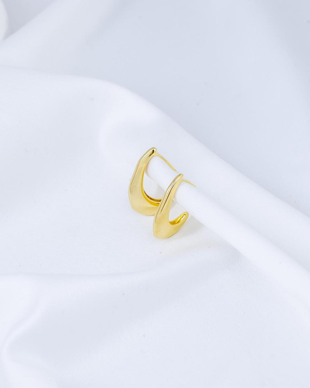 Contour Elevé Hoops